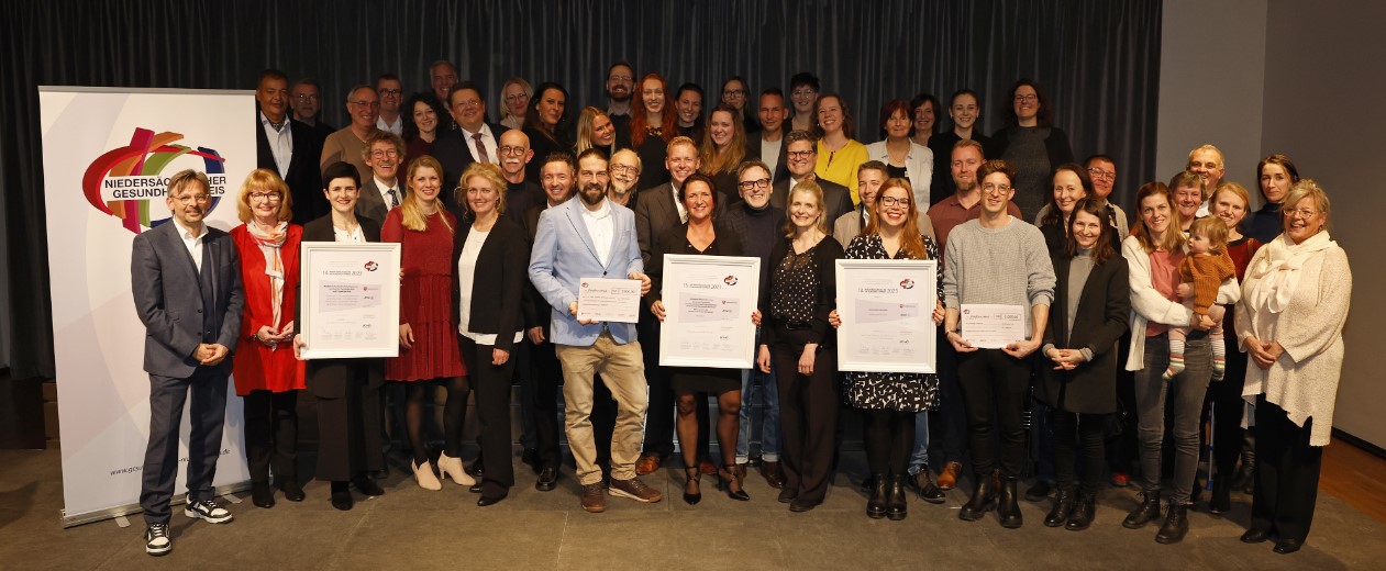Gruppenbild der Preistragenden des Niedersächsischen Gesundheitspreises 2023.
